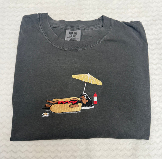 Black and brown dachshund Hot dog on beach funny dachshund embroidered summer comfort colors tee (Copy)